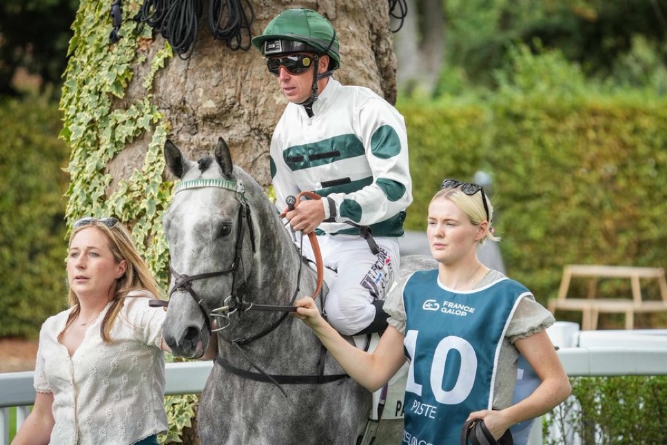 Naana's Shadow winning at Glorious Goodwood